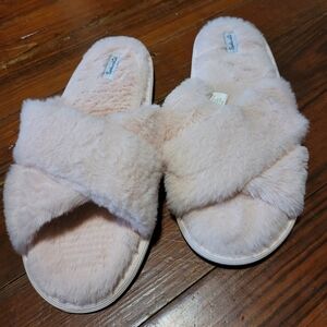 NWOT Splendid slippers women's m/l